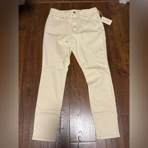 Universal Thread Ivory jeans NWT